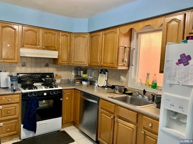 304 Davis Ave #2f, East Newark, NJ 07029