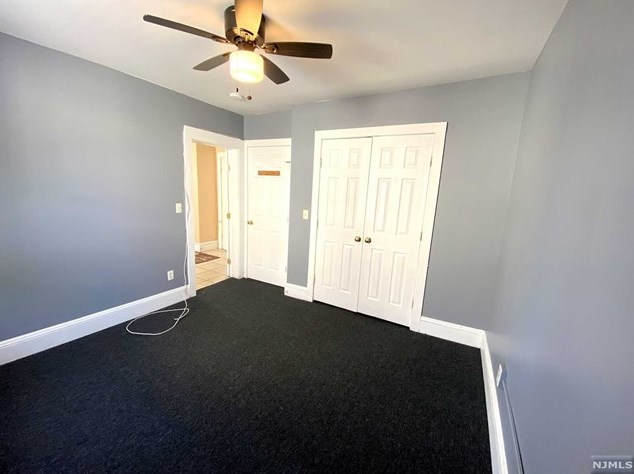 20 Charles St, Lodi, NJ 07644