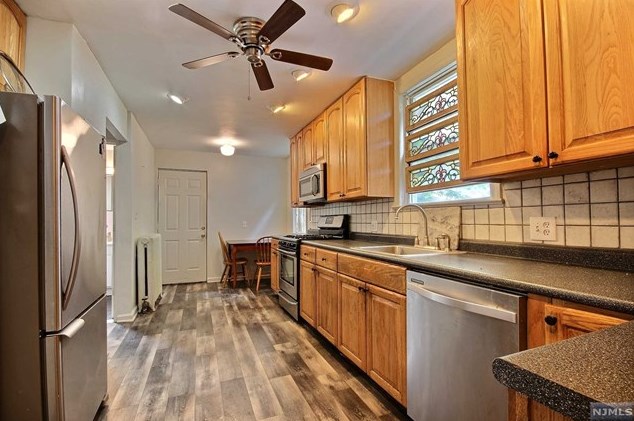 64 Bergen Ave, Ridgefield Park, NJ 07660