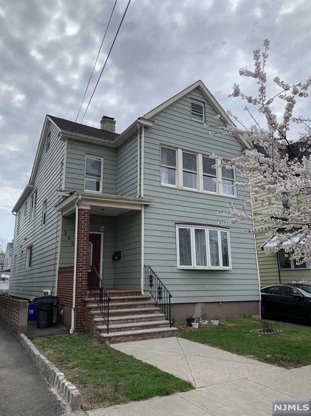 262 Ampere Pkwy, Bloomfield, NJ 07003-5912