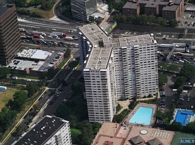 2100 Linwood Ave #6e, West Fort Lee, NJ 07024