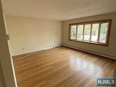 430 Lafayette Ave, Cliffside Park, NJ 07010