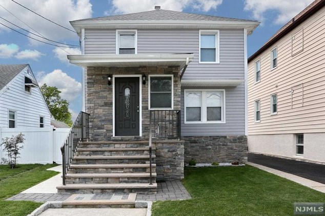 148 Paterson Ave, Lodi, NJ 07644-3100
