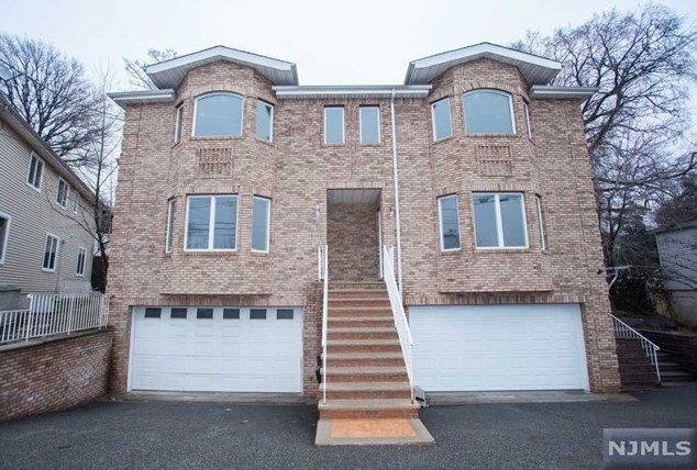 173 Battaglia Ln, Fairview, NJ 07022