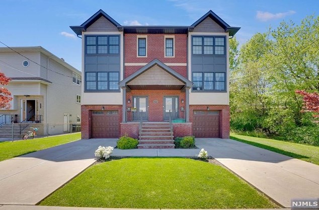 309 Born St, Secaucus, NJ 07094-3754