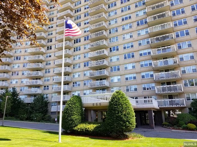 555 North Ave #2m, West Fort Lee, NJ 07024