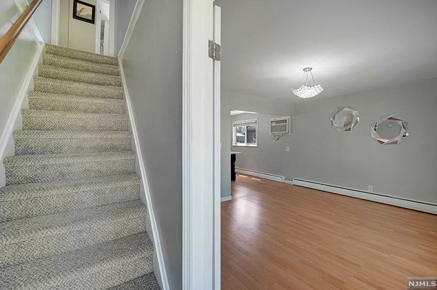 7 Sova Pl, Moonachie, NJ 07074