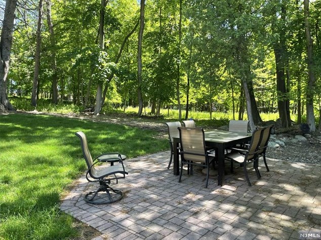 207 Pascack Rd, Park Ridge NJ 07656-1125 exterior