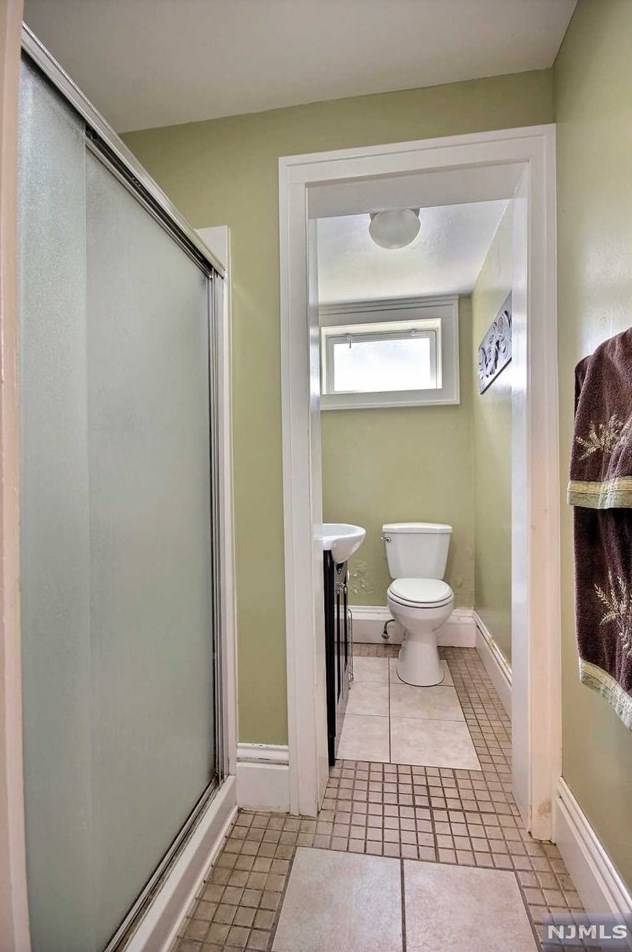 207 Pascack Rd, Park Ridge NJ 07656-1125 exterior