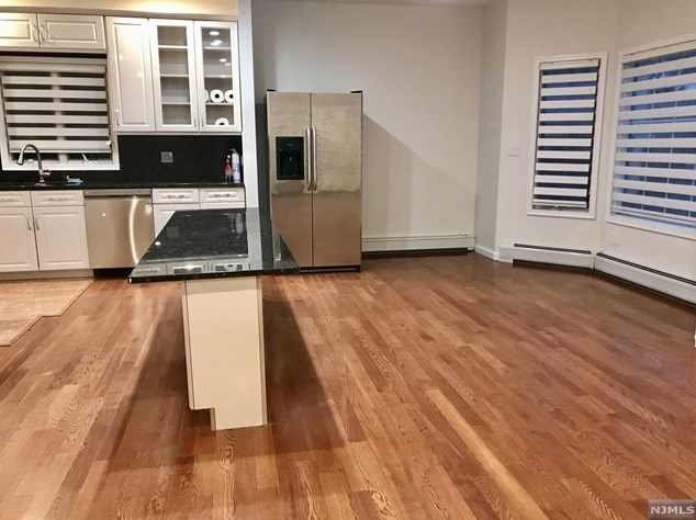 20 E Edsall Blvd #b, Palisades Park, NJ 07650