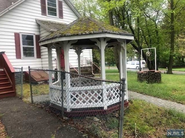 32 S Airmont Road S, Airmont, NY 10901