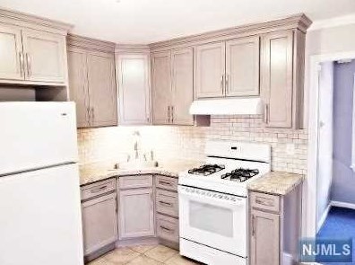 509 Jauncey Ave, Lyndhurst, NJ 07071