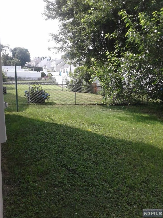 121 Lincoln Ave, North Arlington, NJ 07031-4760