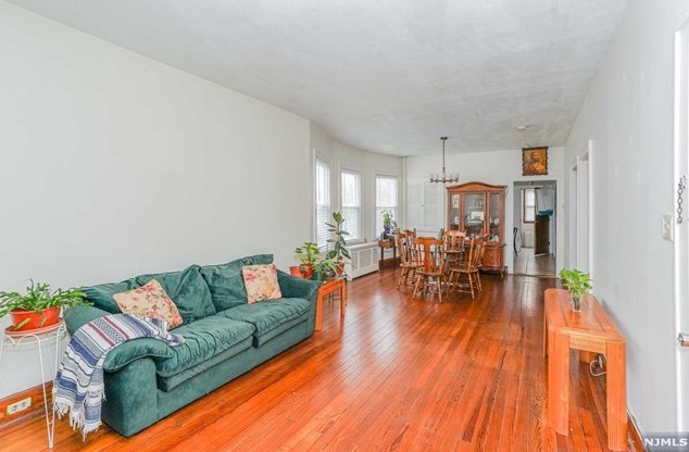 165 Edmund Ave, Paterson NJ  07502-2051 exterior
