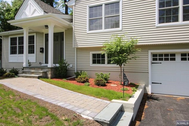 197 Gaynor Pl, Ridgewood, NJ 07452