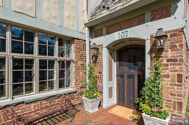 107 Clinton Ave, Montclair, NJ 07042