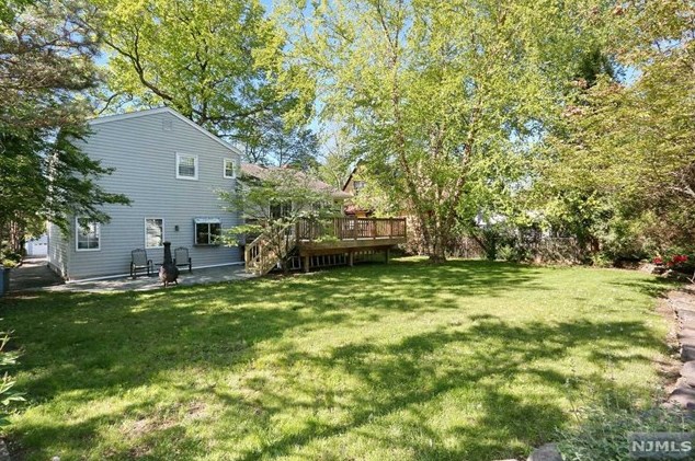 150 Knickerbocker Ave, Hillsdale NJ  07642-1856 exterior