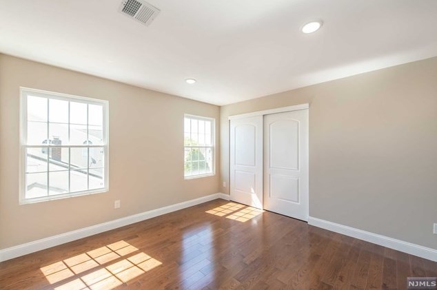 74 Avenue F, Lodi NJ  07644-1912 exterior