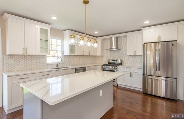 74 Avenue F, Lodi NJ  07644-1912 exterior