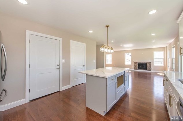 74 Avenue F, Lodi NJ  07644-1912 exterior