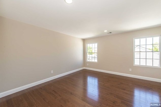 74 Avenue F, Lodi NJ  07644-1912 exterior