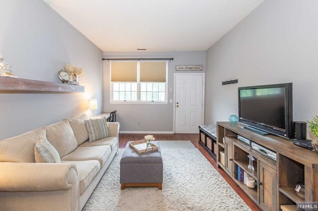 120-13 Willard St, Pompton Lakes NJ  07442-2055 exterior