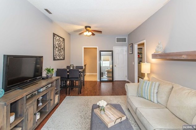 120-13 Willard St, Pompton Falls, NJ 07442