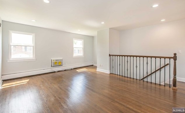 71 Roseland Ave, West Caldwell, NJ 07006