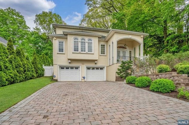 529 Fairview Ave, Westwood, NJ 07675
