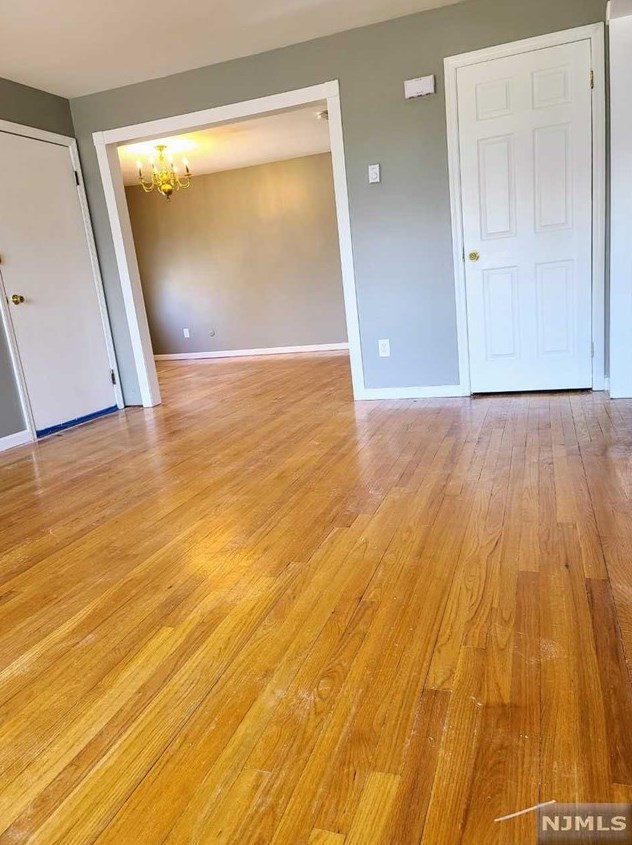 138 Scoles Ave, Clifton NJ  07012-1120 exterior