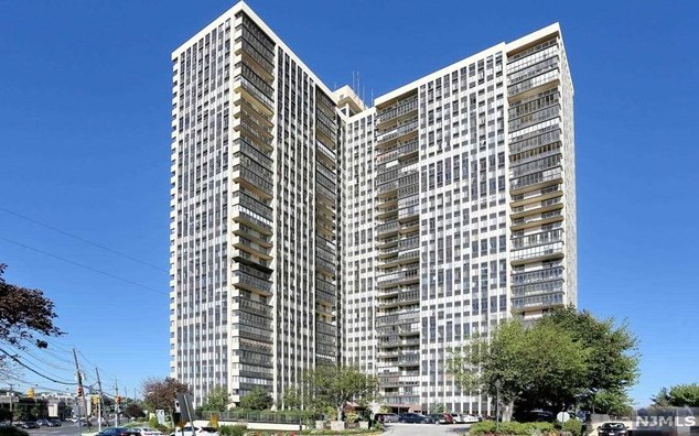 300 Winston Dr #1911, Cliffside Park, NJ 07010