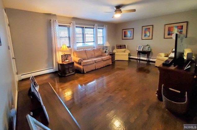862 Dewey St #1, Union Center, NJ 07083