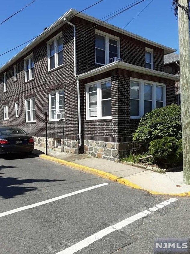 4 Laird Pl #2, Cliffside Park, NJ 07010