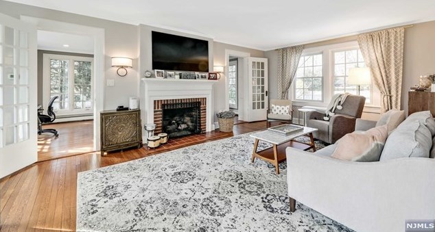 163 Phelps Rd, Ridgewood, NJ 07450