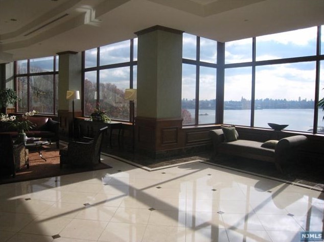 100 Old Palisade Rd #2601, West Fort Lee, NJ 07024