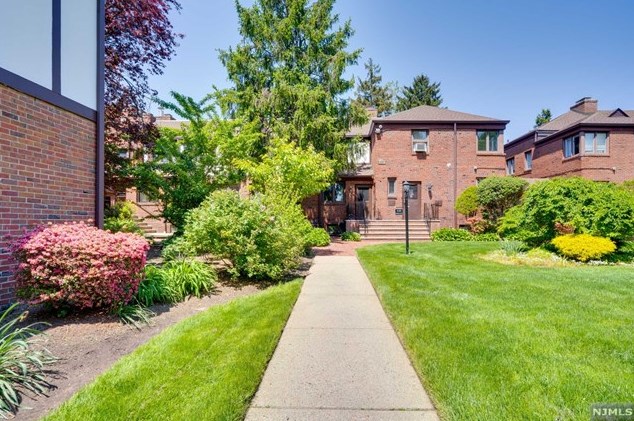 530 Broad Ave #5, Englewood, NJ 07631