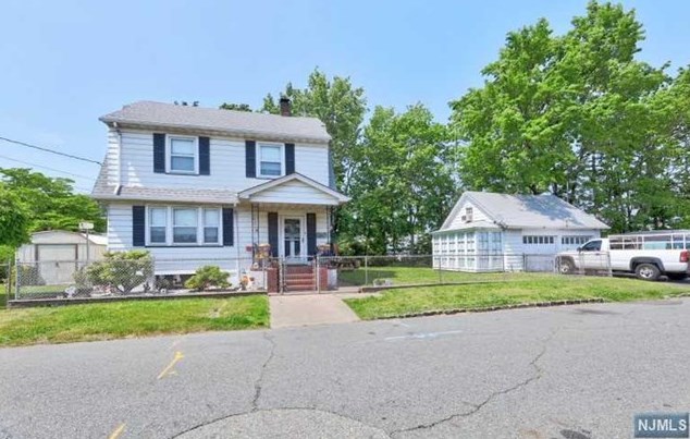 57 Stone Ave, Elmwood Park, NJ 07407