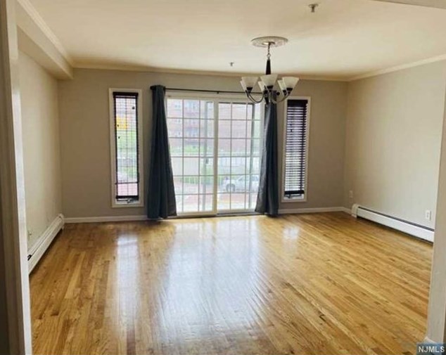 61 71st St, West New York, NJ 07093