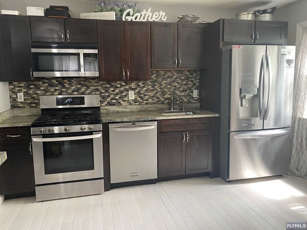 124 Van Buskirk Rd, Teaneck, NJ 07666