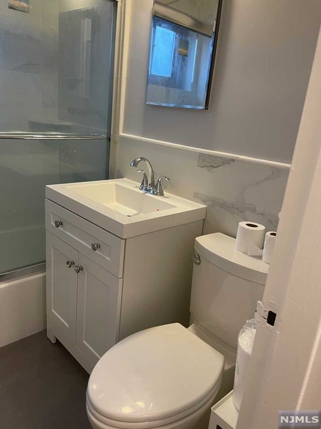 3021 Edwin Ave #5j, West Fort Lee, NJ 07024