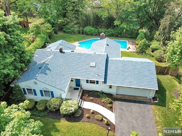 47 Garry Rd, Closter, NJ 07624