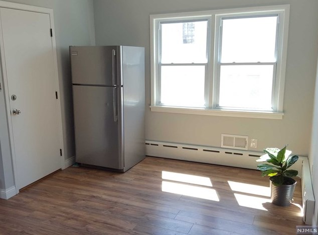 26 Koster St, Wallington NJ  07057-1318 exterior