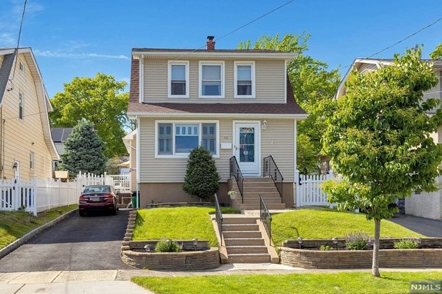 65 Edison Ave, Nutley, NJ 07110
