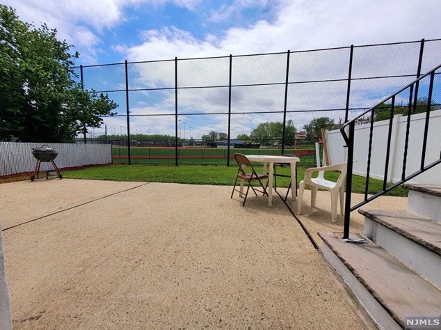 20 S Midland Ave, Kearny, NJ 07032