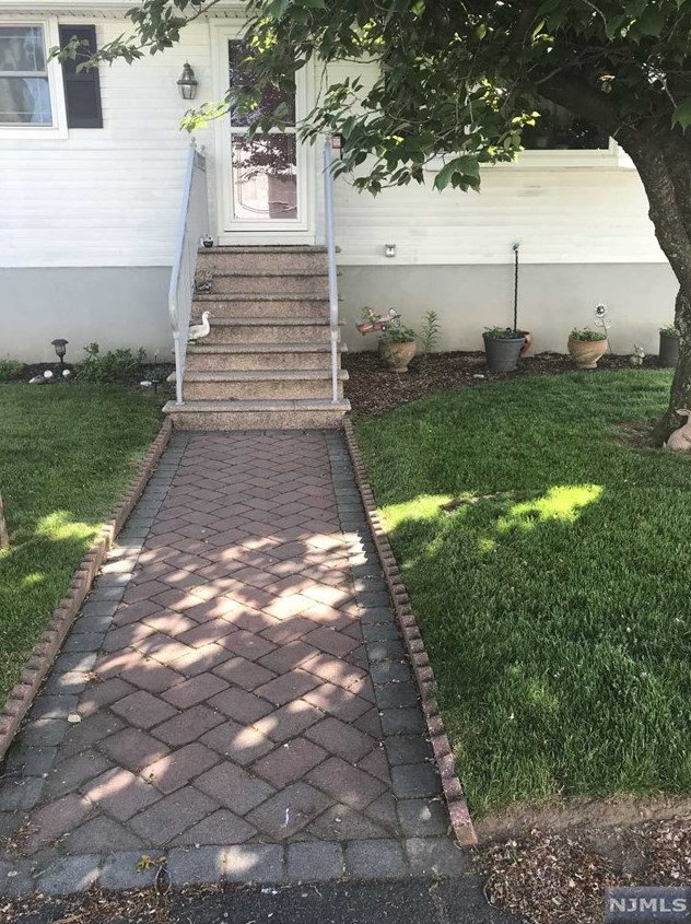 14 Ray Ave, West Paterson, NJ 07424