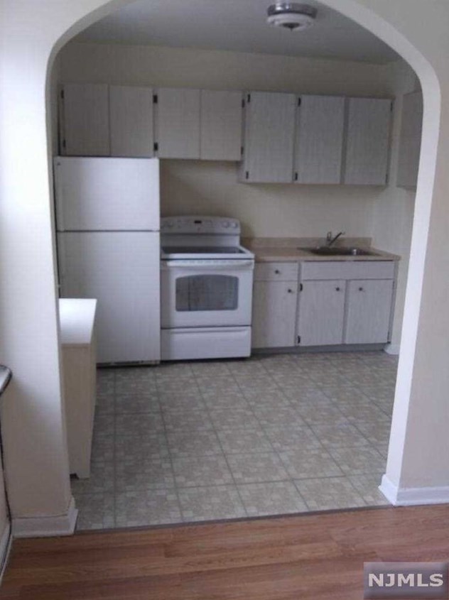 243 Lincoln Ave, Cliffside Park, NJ 07010