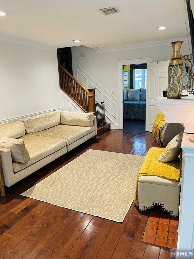 85 Grand Ave, Ridgefield Park, NJ 07660