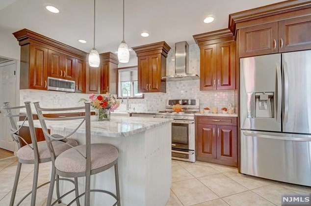 518 White Ave, Rockleigh, NJ 07647