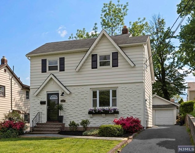 178 Lincoln Ave, Wood-Ridge, NJ 07075