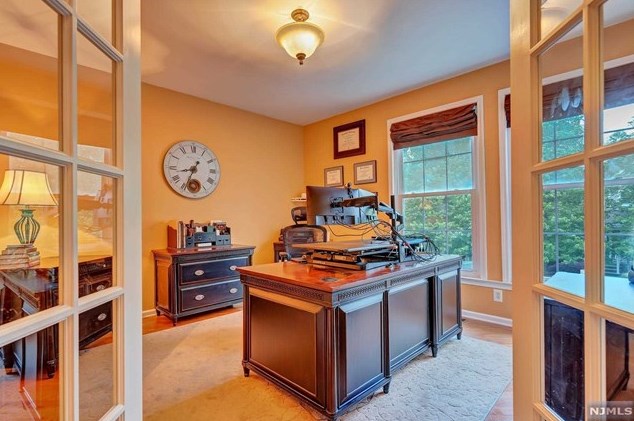 47 Hunters Run, Oakland NJ  07436-2346 exterior